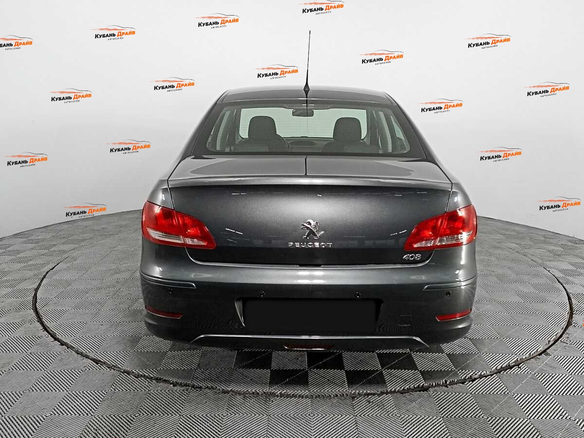 Peugeot 408 2012 года с пробегом. Фото: #3
