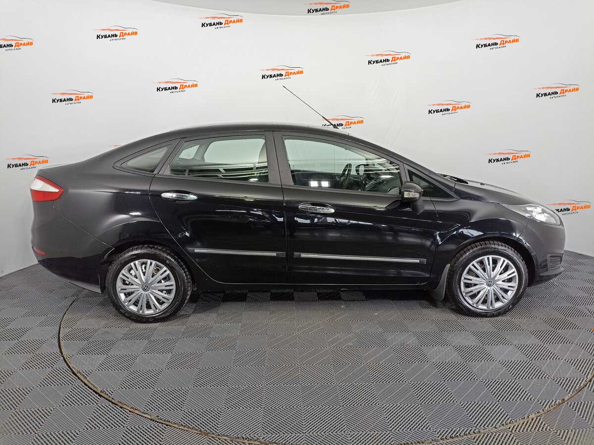 Ford Fiesta 2015 года с пробегом. Фото: #3