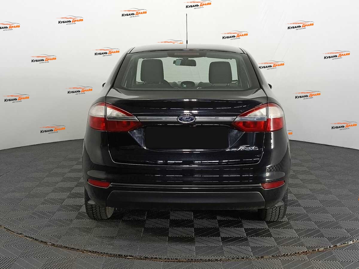 Ford Fiesta 2015 года с пробегом. Фото: #5