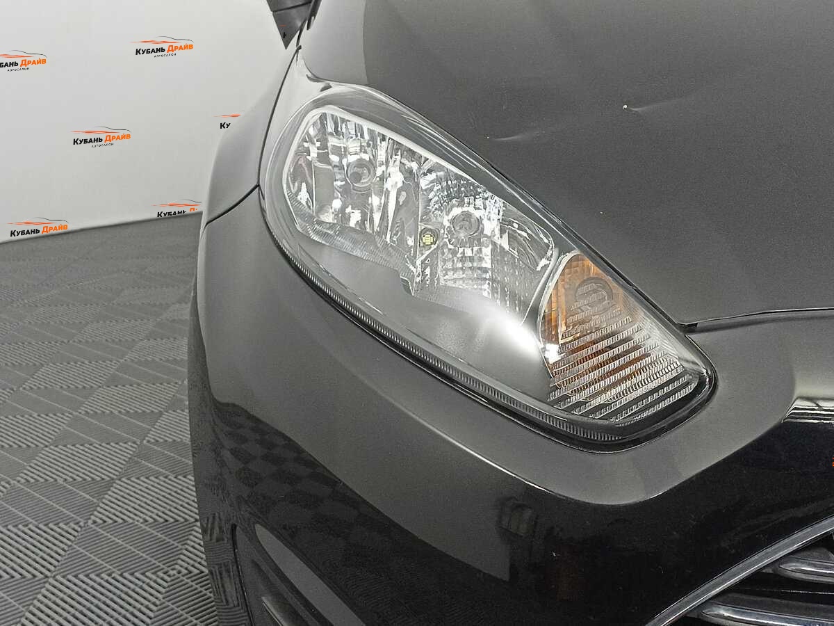 Ford Fiesta 2015 года с пробегом. Фото: #16
