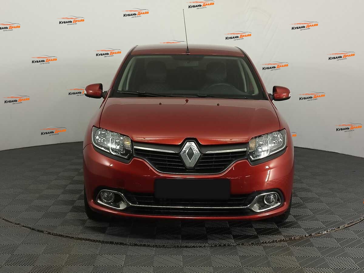 Renault Logan 2015 года с пробегом. Фото: #1