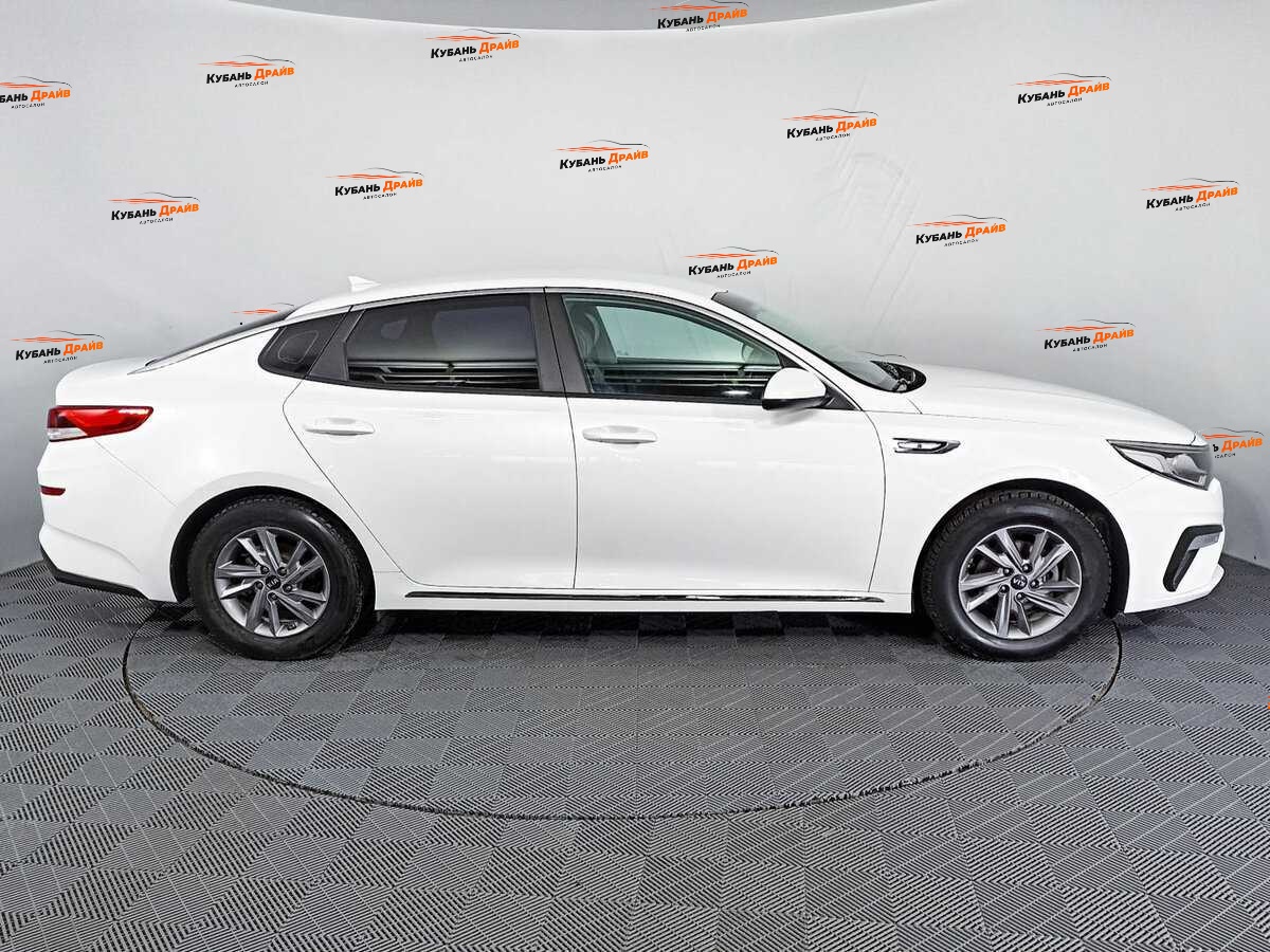 Kia K5 2018 года с пробегом. Фото: #3