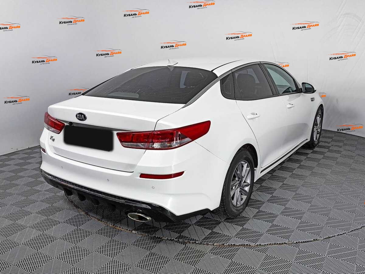 Kia K5 2018 года с пробегом. Фото: #4
