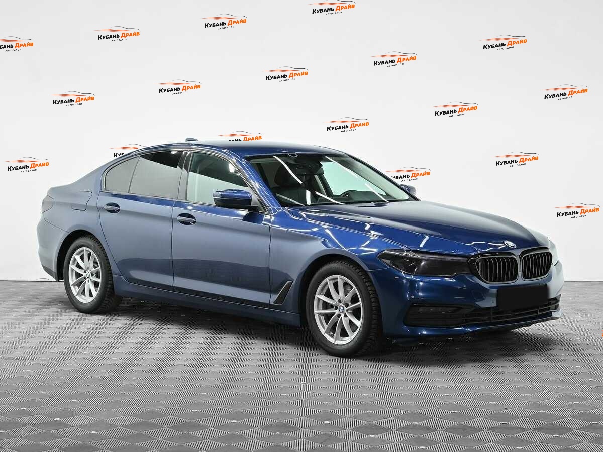 BMW 5 серии 2017 года с пробегом. Фото: #1