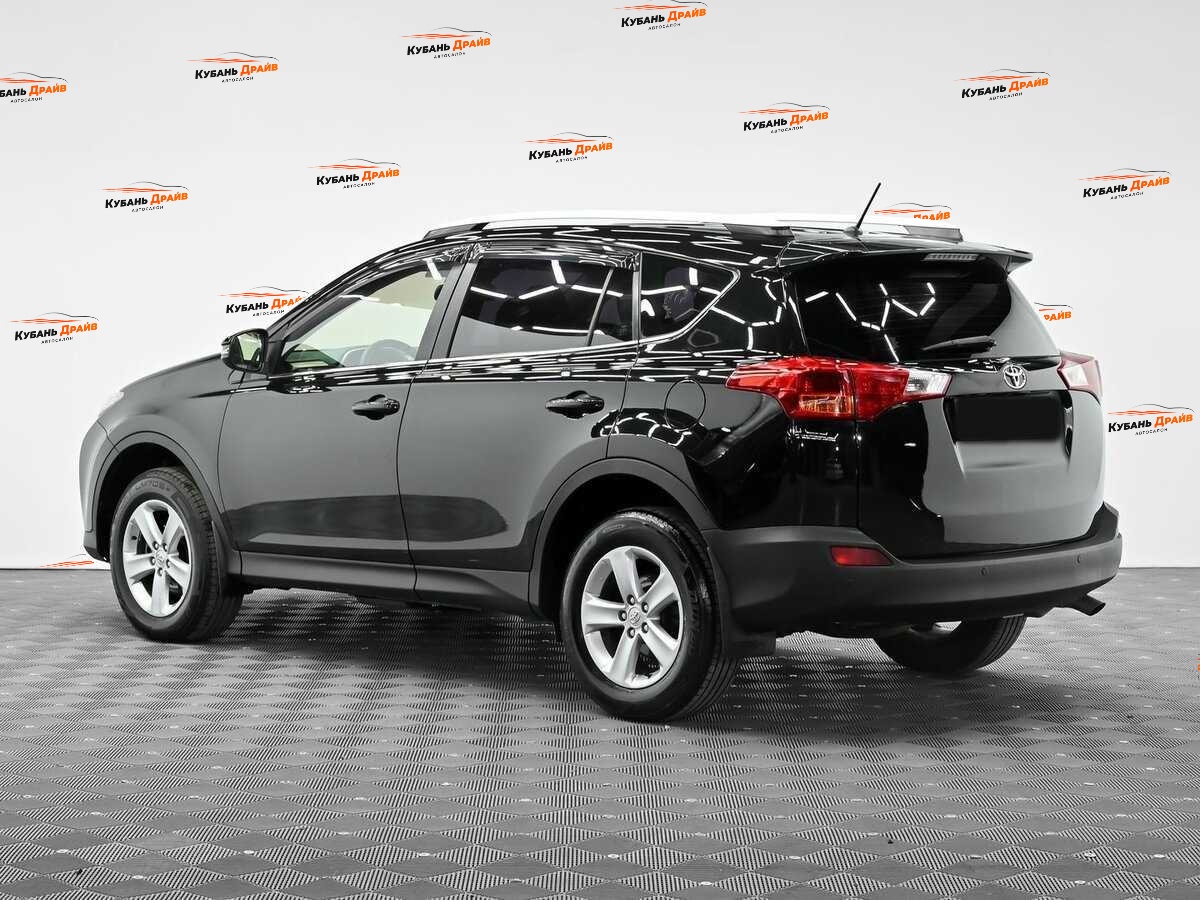Toyota RAV4 2013 года с пробегом. Фото: #3