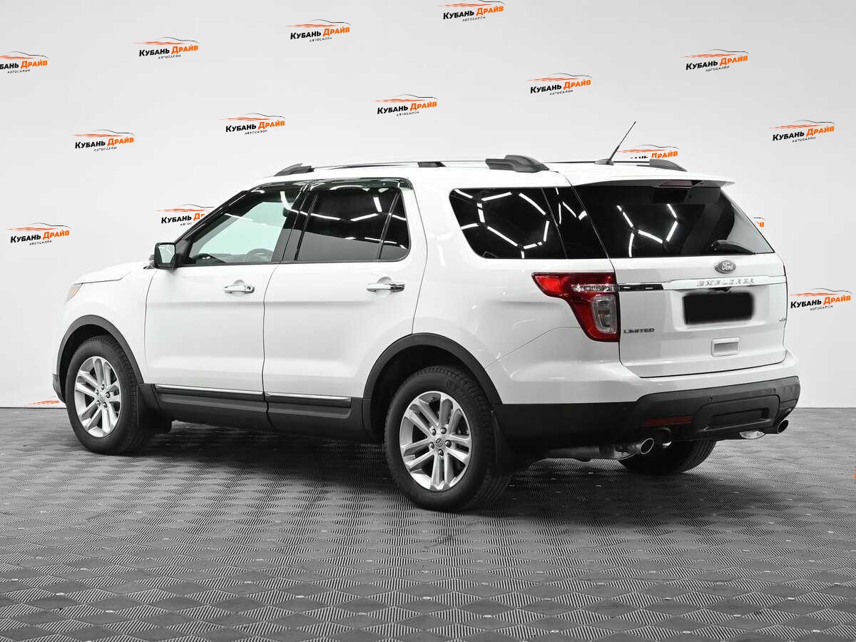 Ford Explorer 2012 года с пробегом. Фото: #2