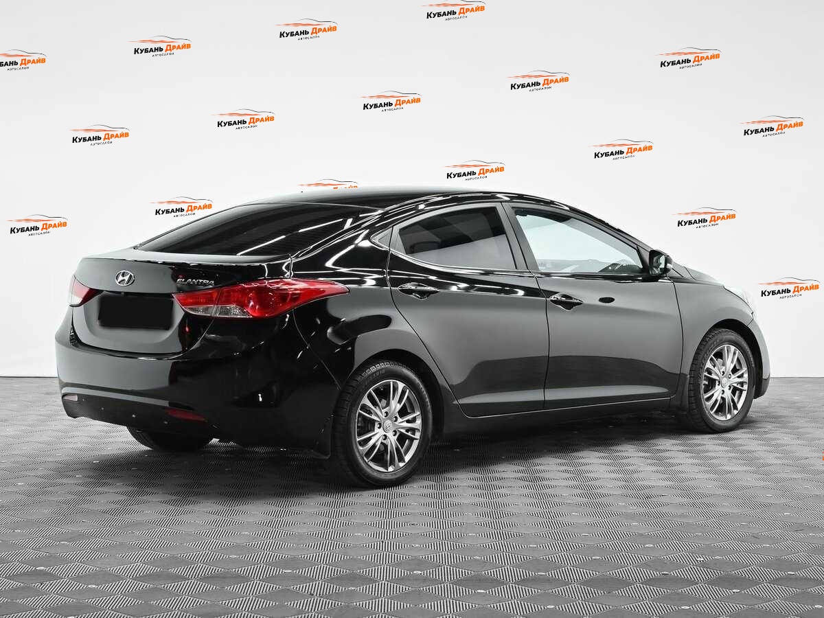 Hyundai Elantra 2012 года с пробегом. Фото: #3