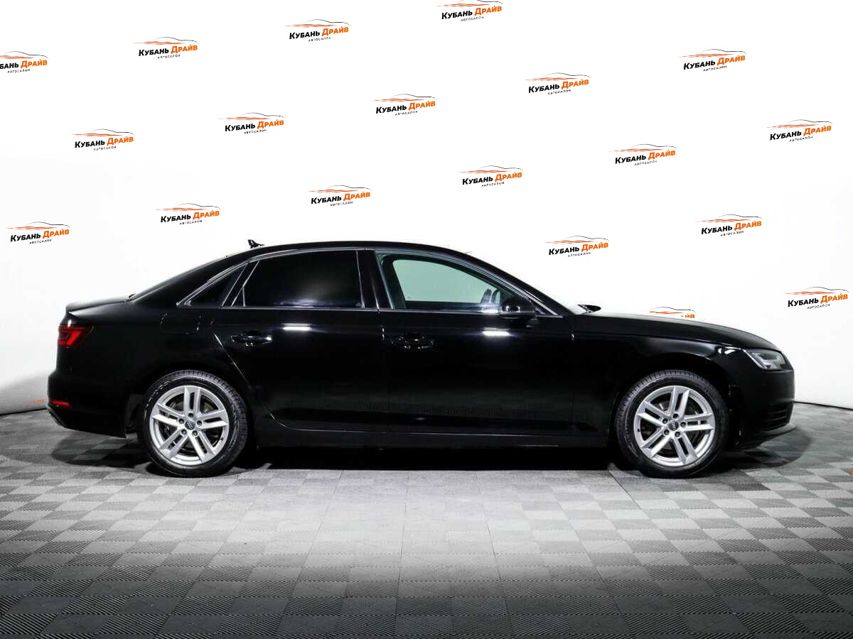 Audi A4 2019 года с пробегом. Фото: #3
