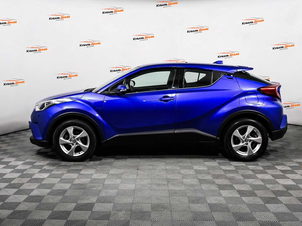 Toyota C-HR 2018 года с пробегом. Фото: #7