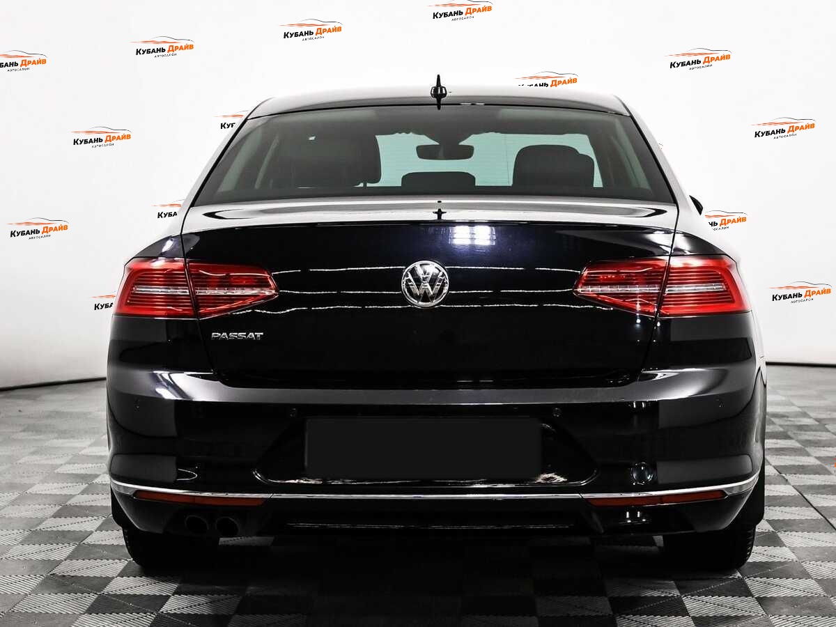 Volkswagen Passat 2018 года с пробегом. Фото: #5