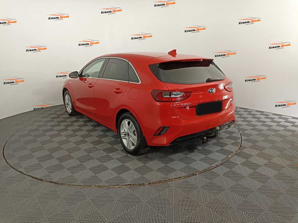 Kia Ceed 2018 года с пробегом. Фото: #5