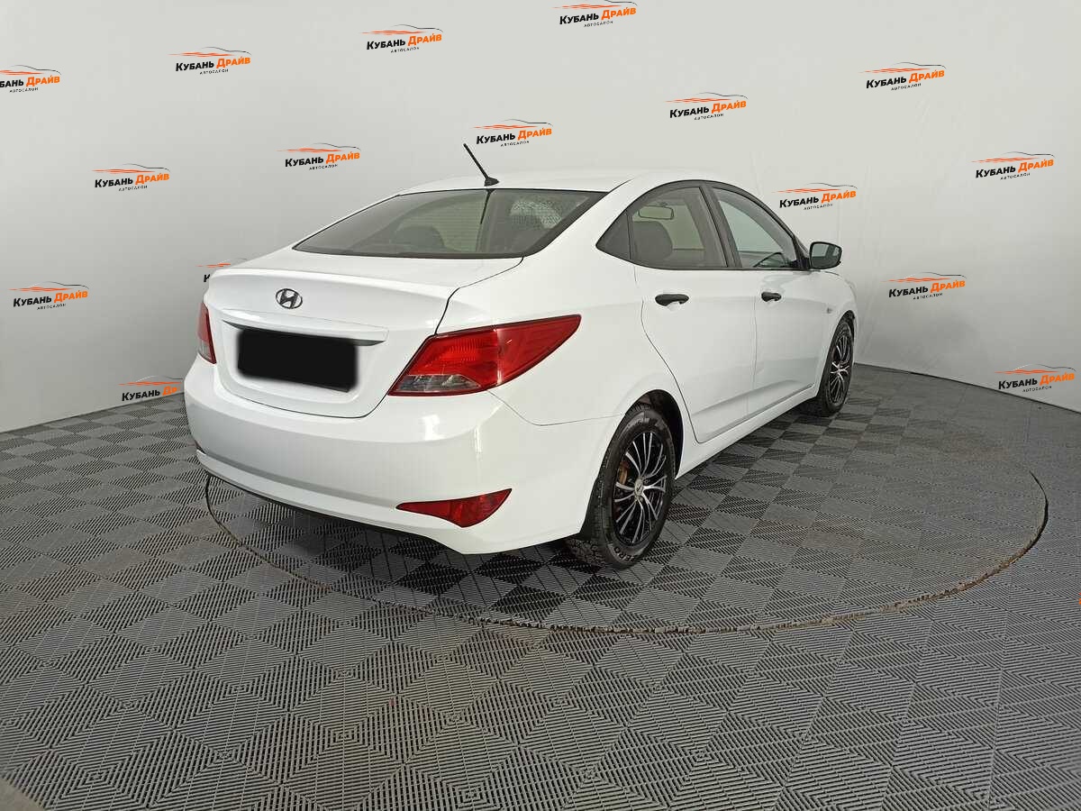 Hyundai Solaris 2015 года с пробегом. Фото: #4