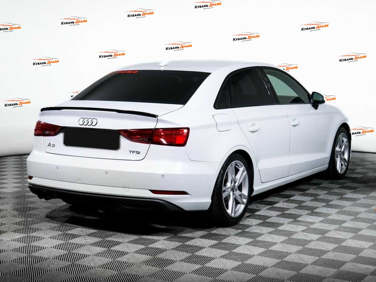 Audi A3 2018 года с пробегом. Фото: #4