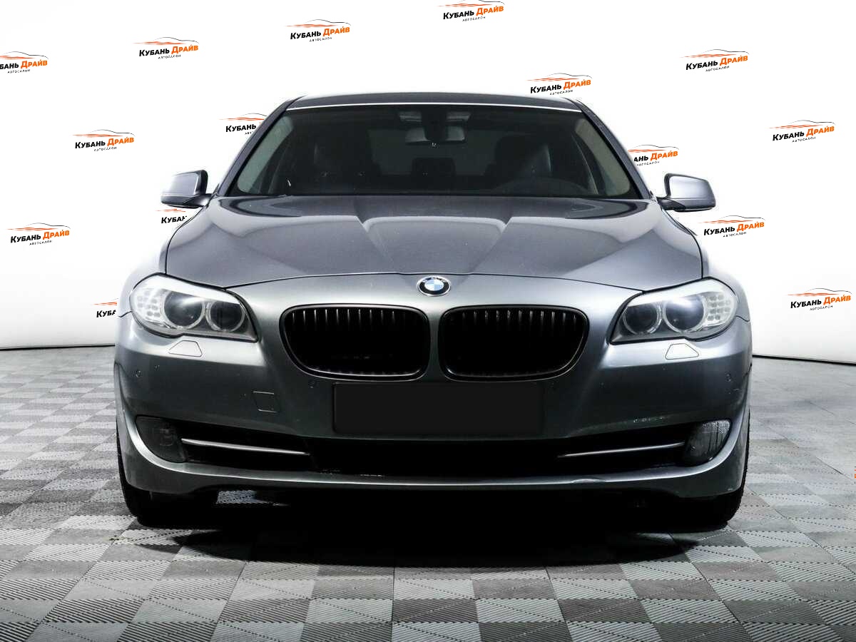 BMW 5 серии 2013 года с пробегом. Фото: #1