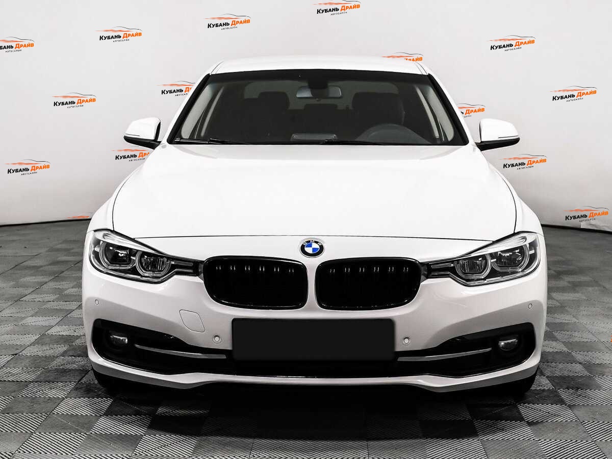BMW 3 серии 2016 года с пробегом. Фото: #1
