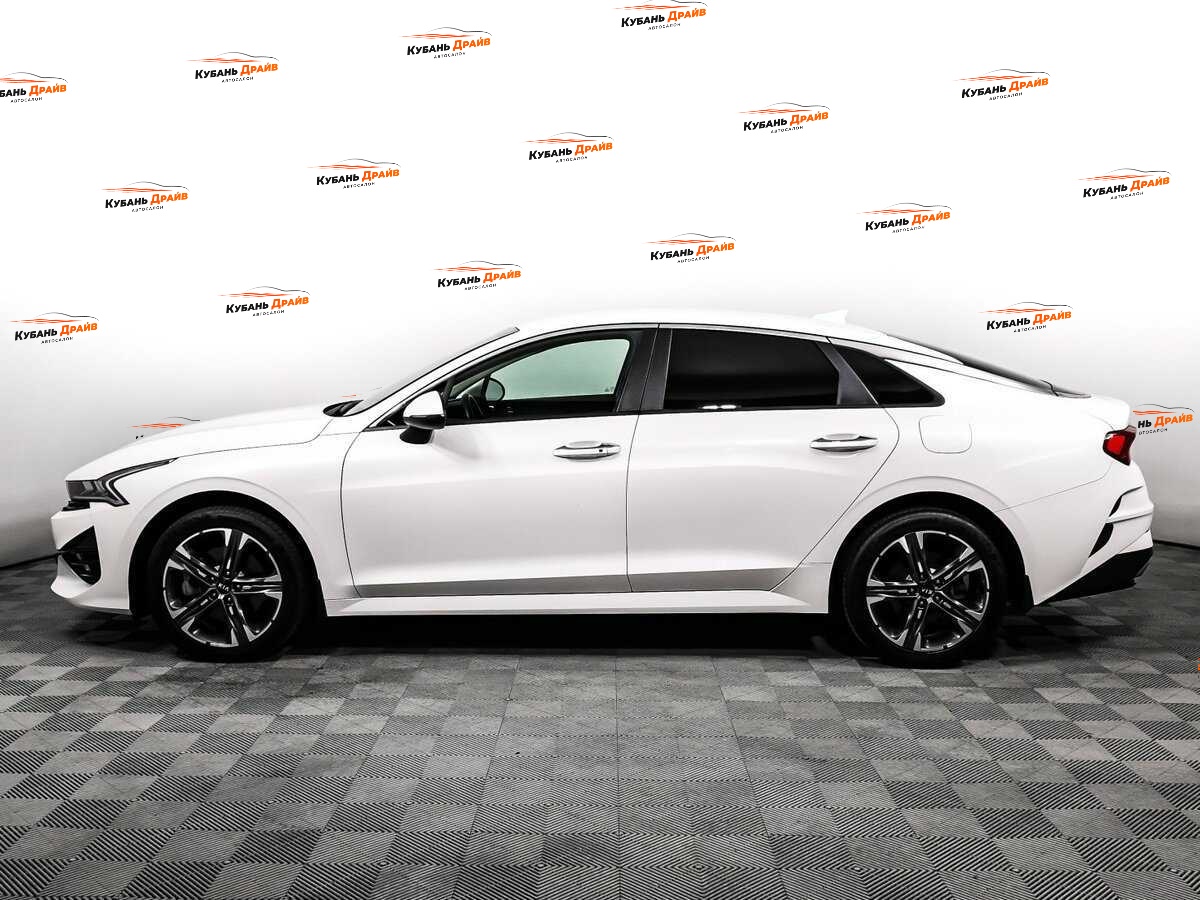 Kia K5 2021 года с пробегом. Фото: #7