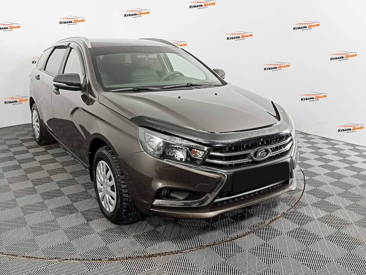 Lada (ВАЗ) Vesta 2021 года с пробегом. Фото: #2