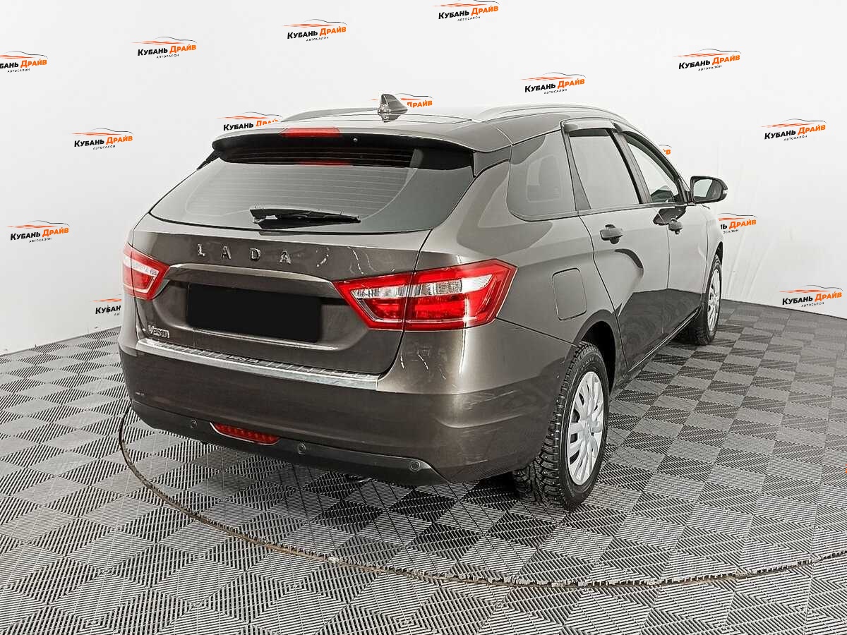 Lada (ВАЗ) Vesta 2021 года с пробегом. Фото: #4