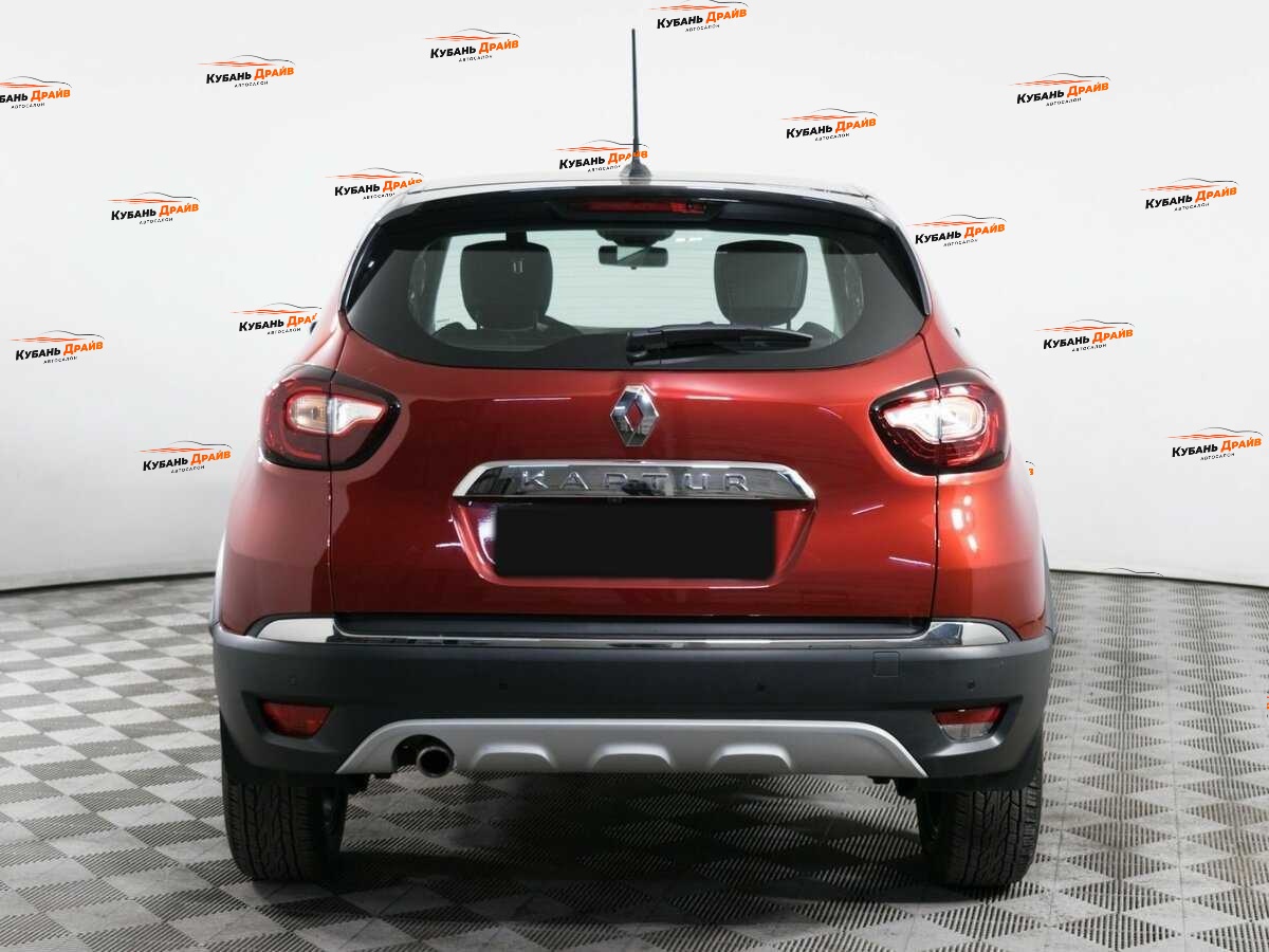 Renault Kaptur 2021 года с пробегом. Фото: #4
