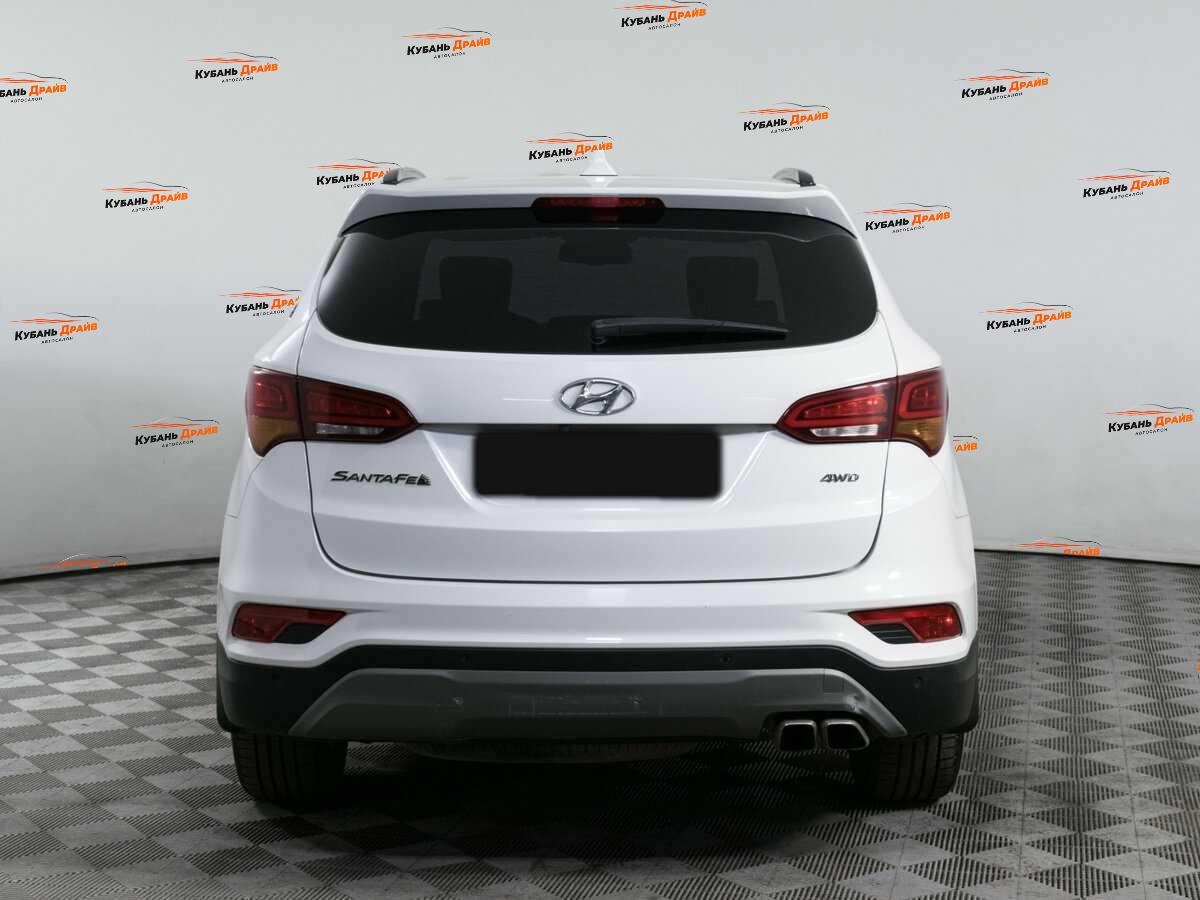 Hyundai Santa Fe 2017 года с пробегом. Фото: #4