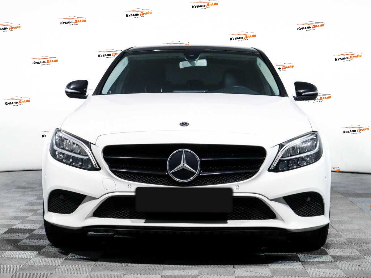 Mercedes-Benz C-Класс 2018 года с пробегом. Фото: #1