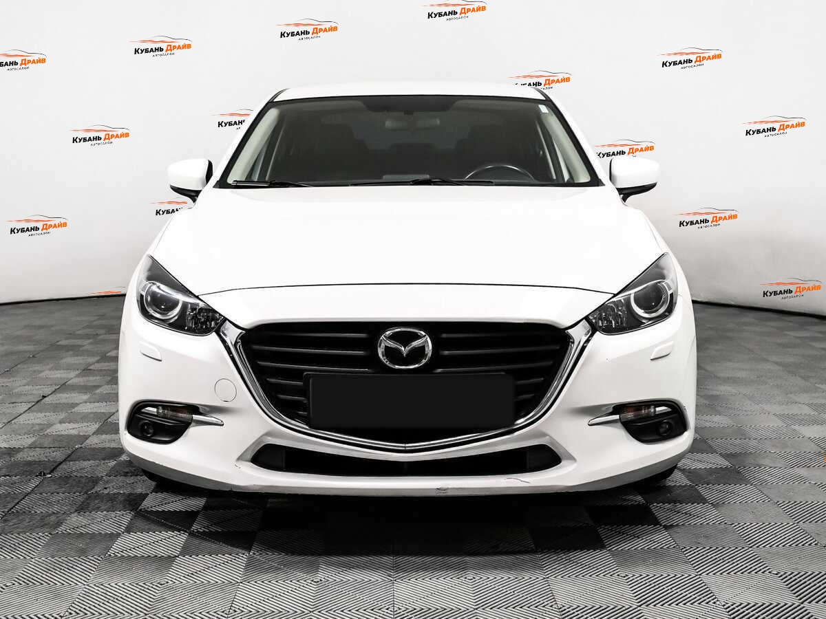 Mazda 3 2018 года с пробегом. Фото: #1