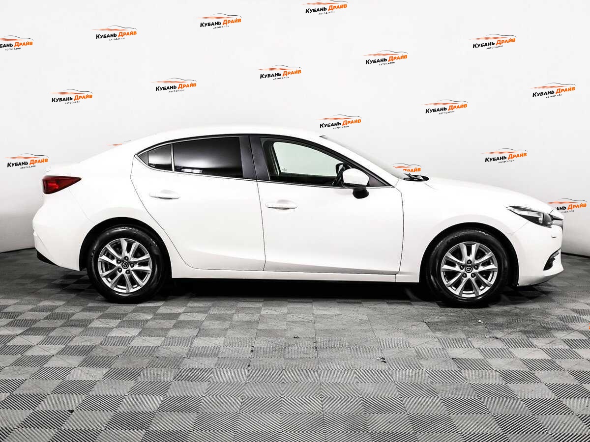 Mazda 3 2018 года с пробегом. Фото: #3