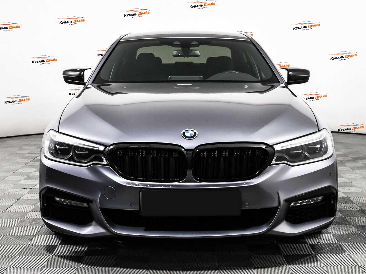 BMW 5 серии 2018 года с пробегом. Фото: #1