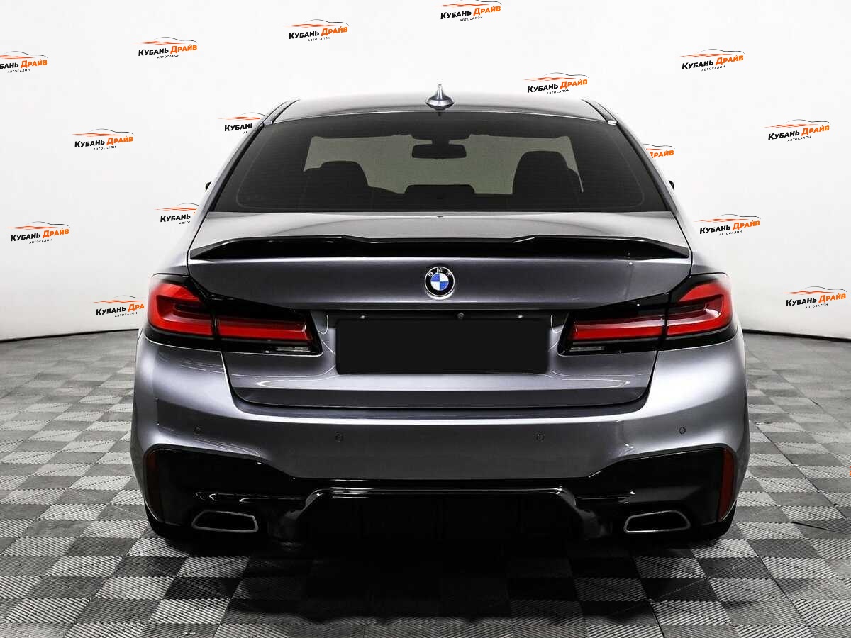 BMW 5 серии 2018 года с пробегом. Фото: #5