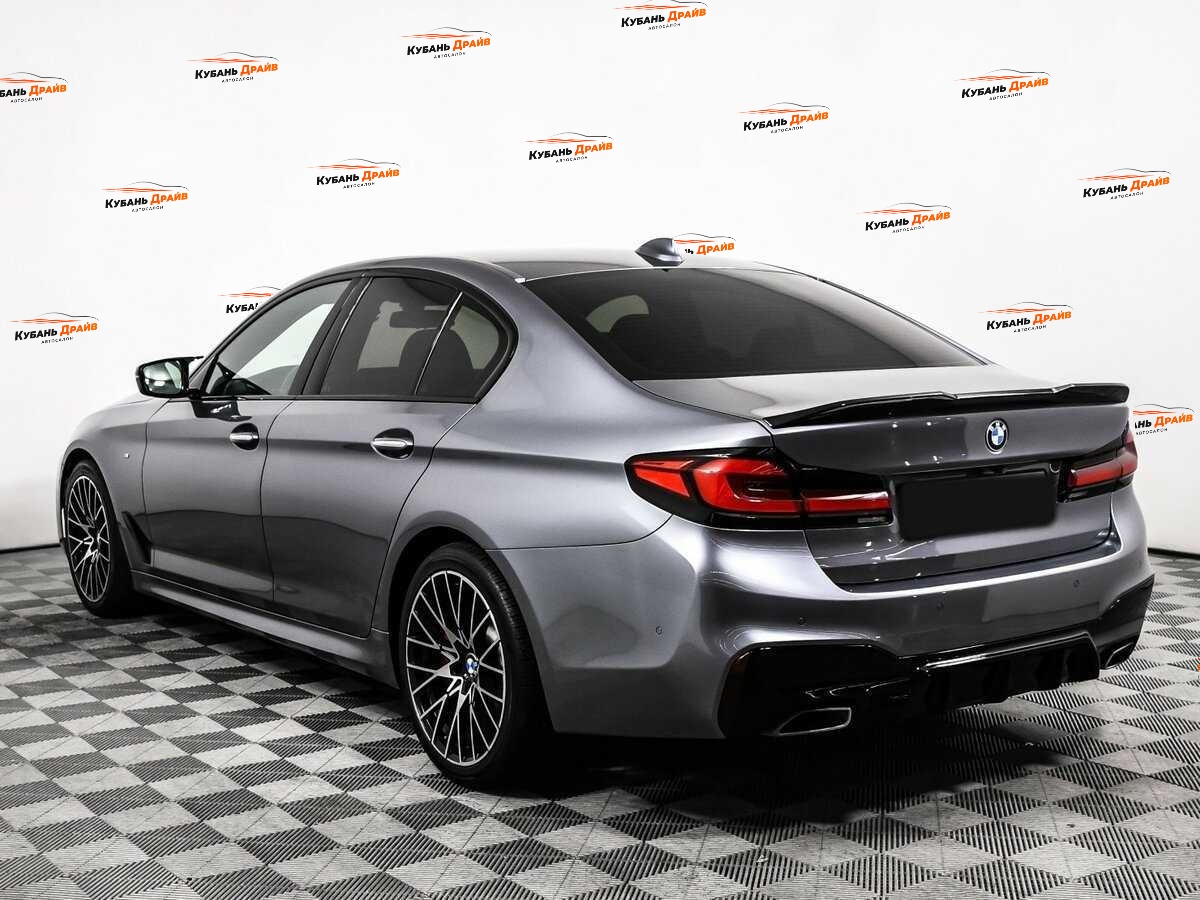 BMW 5 серии 2018 года с пробегом. Фото: #6