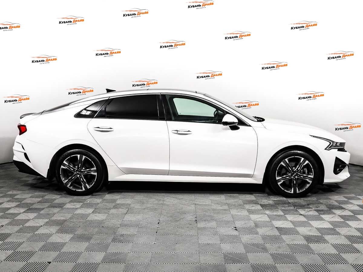 Kia K5 2020 года с пробегом. Фото: #3