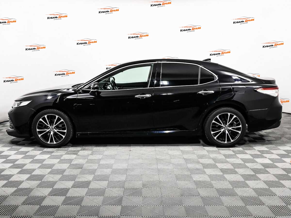 Toyota Camry 2018 года с пробегом. Фото: #7