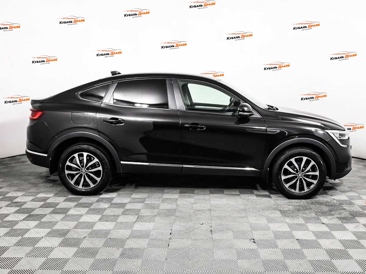 Renault Arkana 2021 года с пробегом. Фото: #3