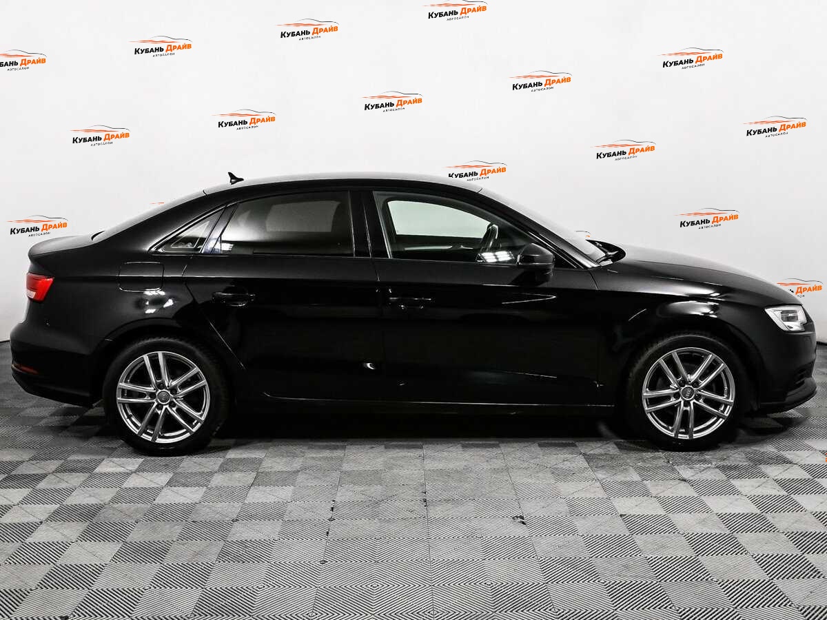 Audi A3 2017 года с пробегом. Фото: #3