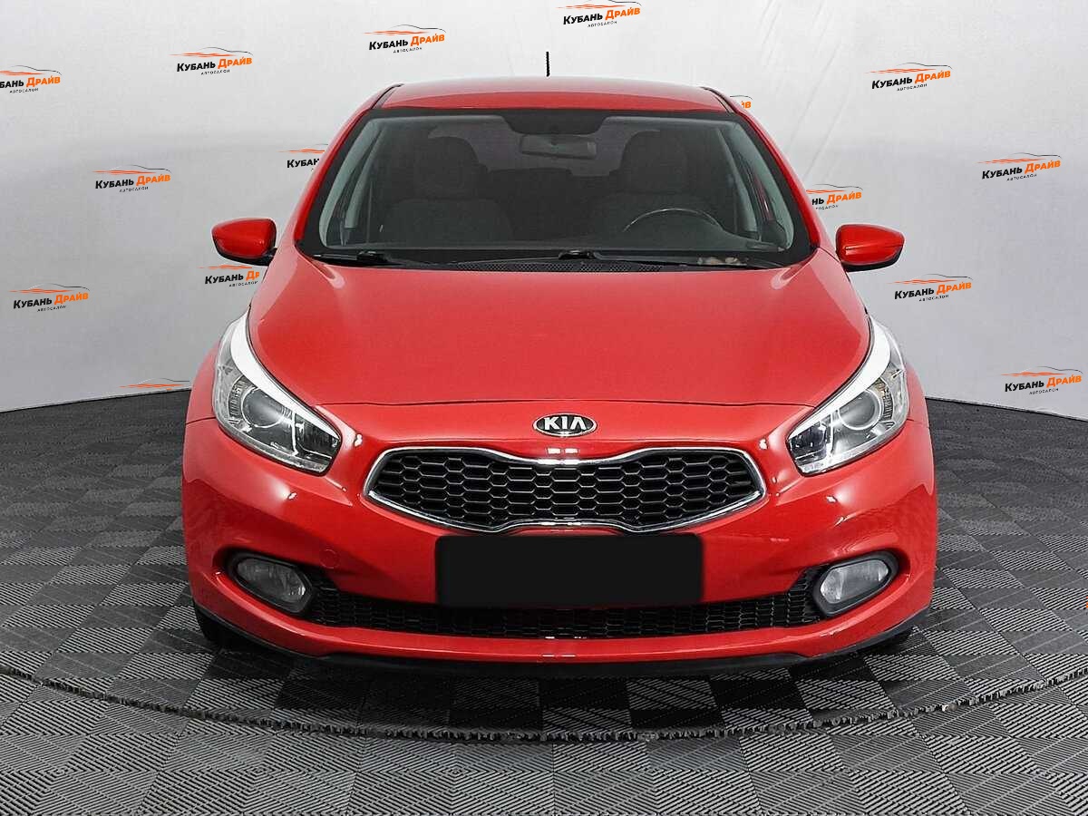 Kia Ceed 2015 года с пробегом. Фото: #1