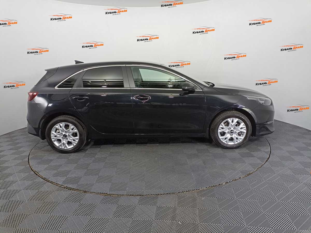 Kia Ceed 2022 года с пробегом. Фото: #3