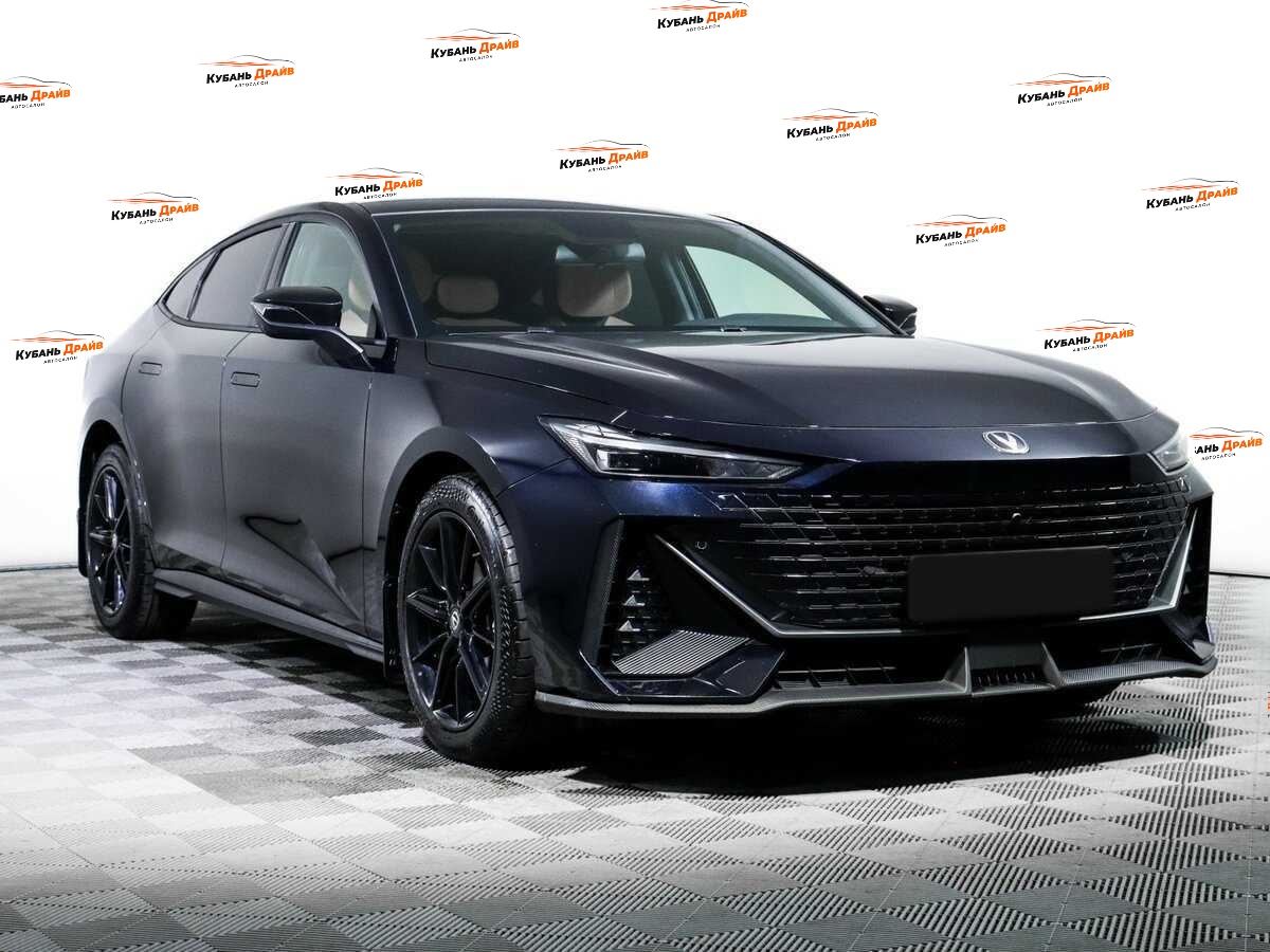 Changan UNI-V 2023 года с пробегом. Фото: #2