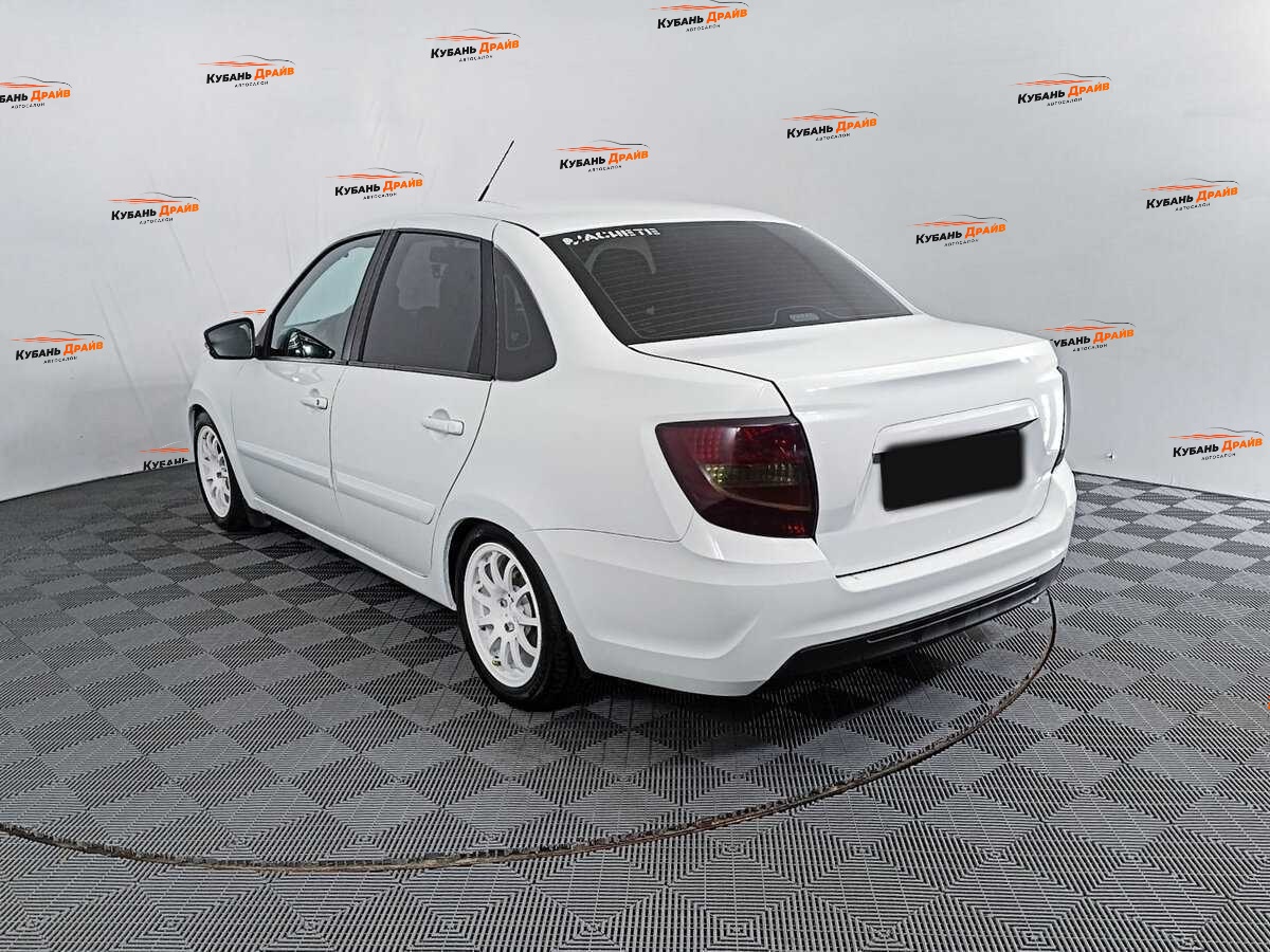 Lada (ВАЗ) Granta 2020 года с пробегом. Фото: #6