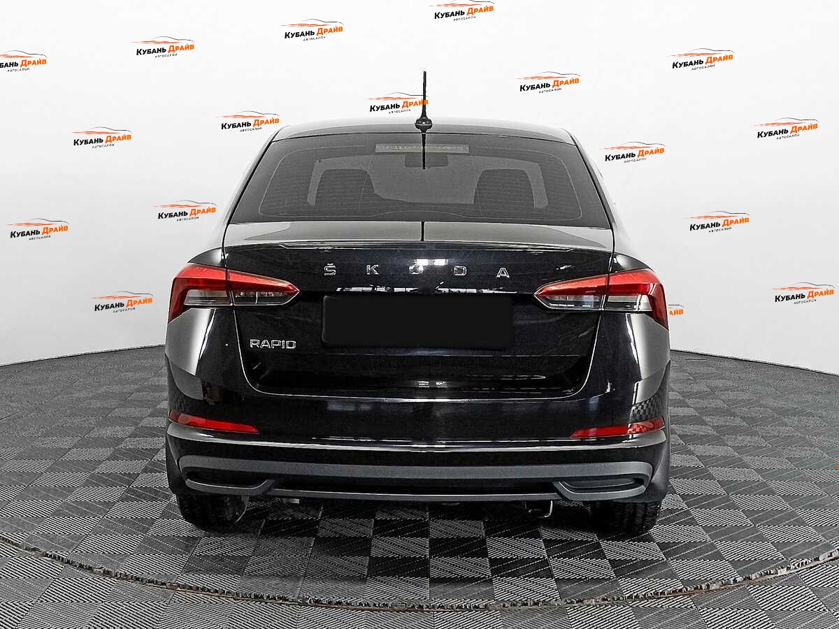 Skoda Rapid 2021 года с пробегом. Фото: #4