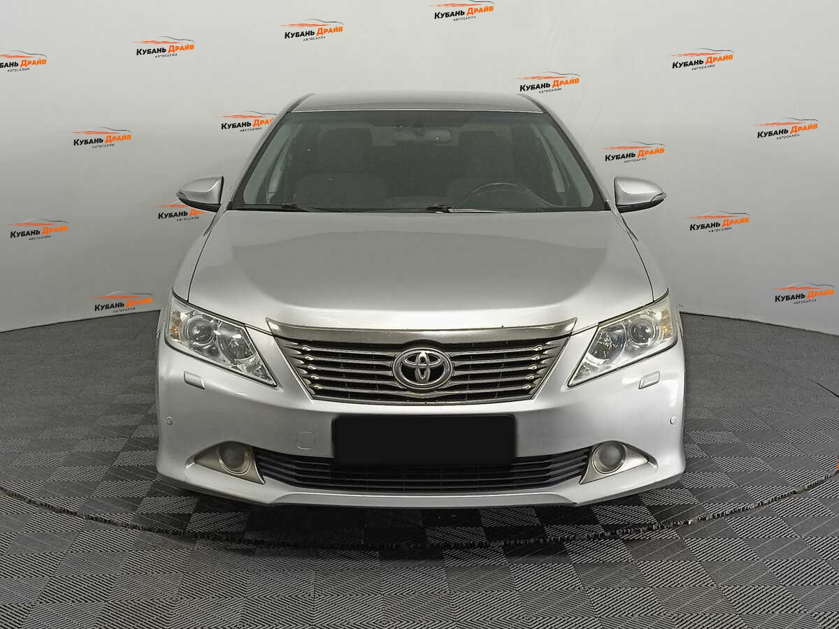 Toyota Camry 2013 года с пробегом. Фото: #1
