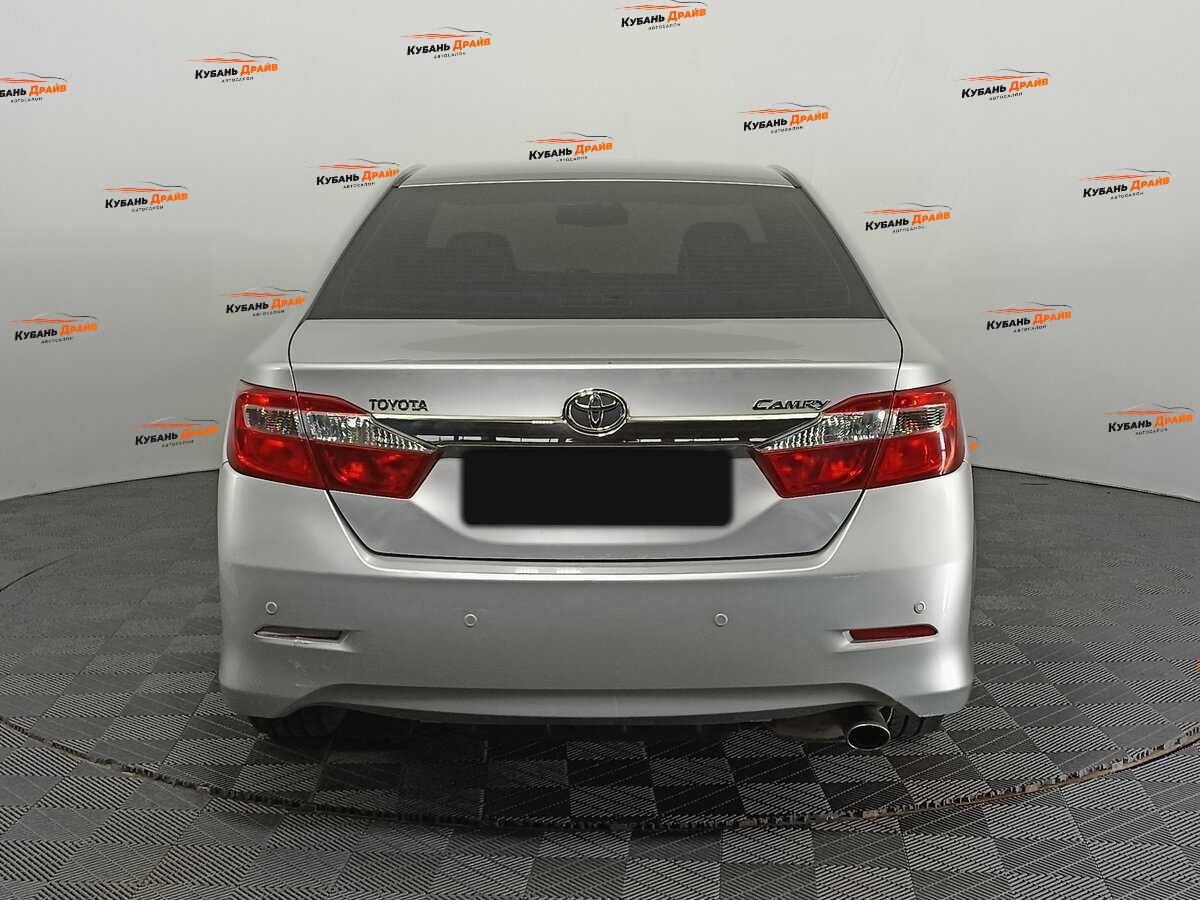 Toyota Camry 2013 года с пробегом. Фото: #5