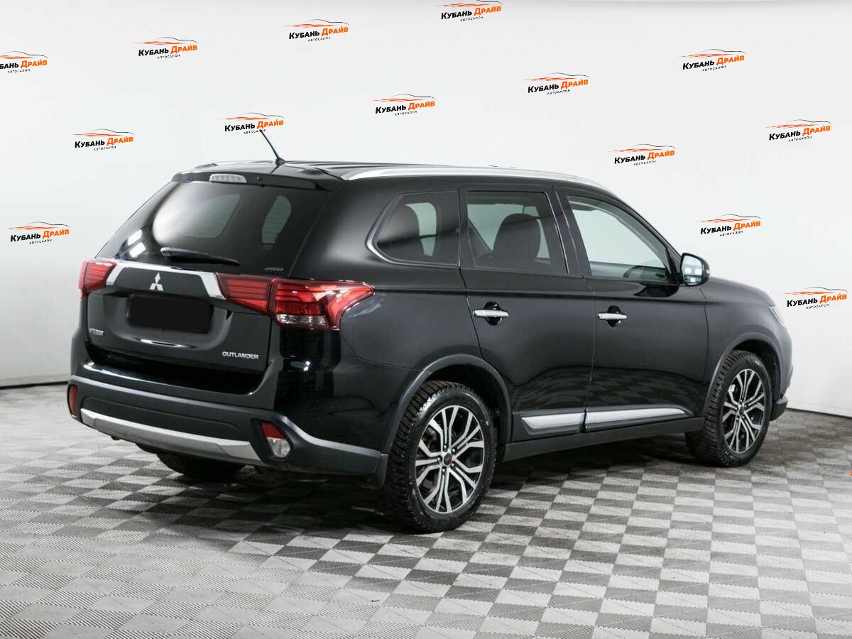Mitsubishi Outlander 2015 года с пробегом. Фото: #3