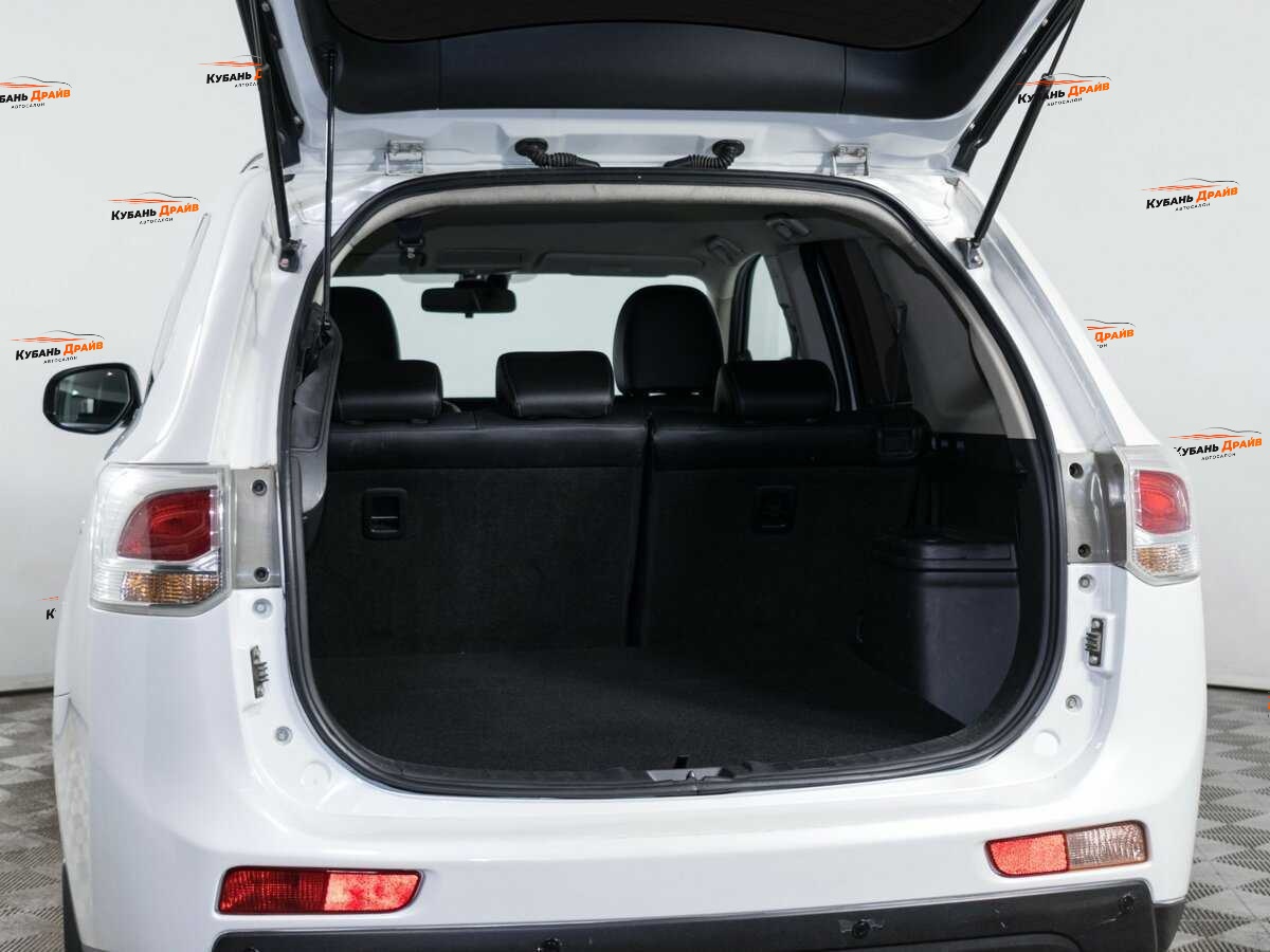 Mitsubishi Outlander 2013 года с пробегом. Фото: #6