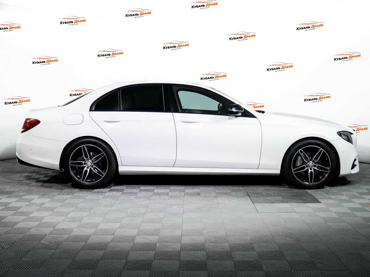 Mercedes-Benz E-Класс 2016 года с пробегом. Фото: #3