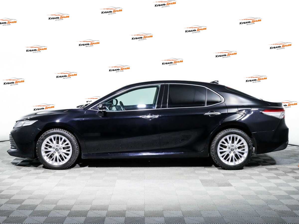 Toyota Camry 2018 года с пробегом. Фото: #4