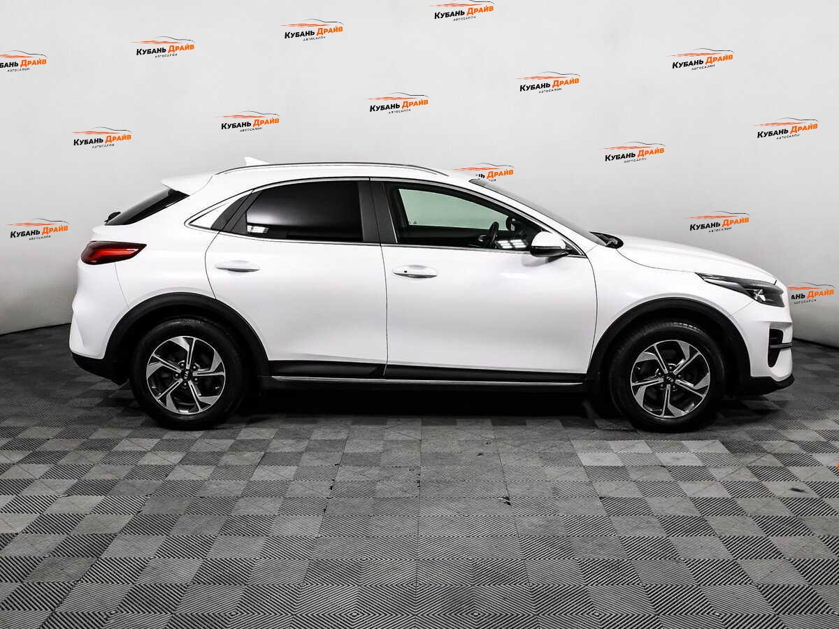 Kia XCeed 2020 года с пробегом. Фото: #3