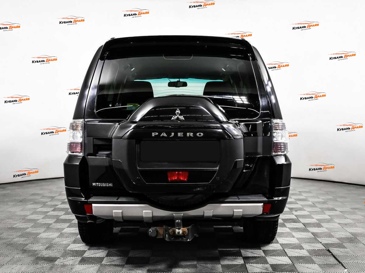 Mitsubishi Pajero 2015 года с пробегом. Фото: #5