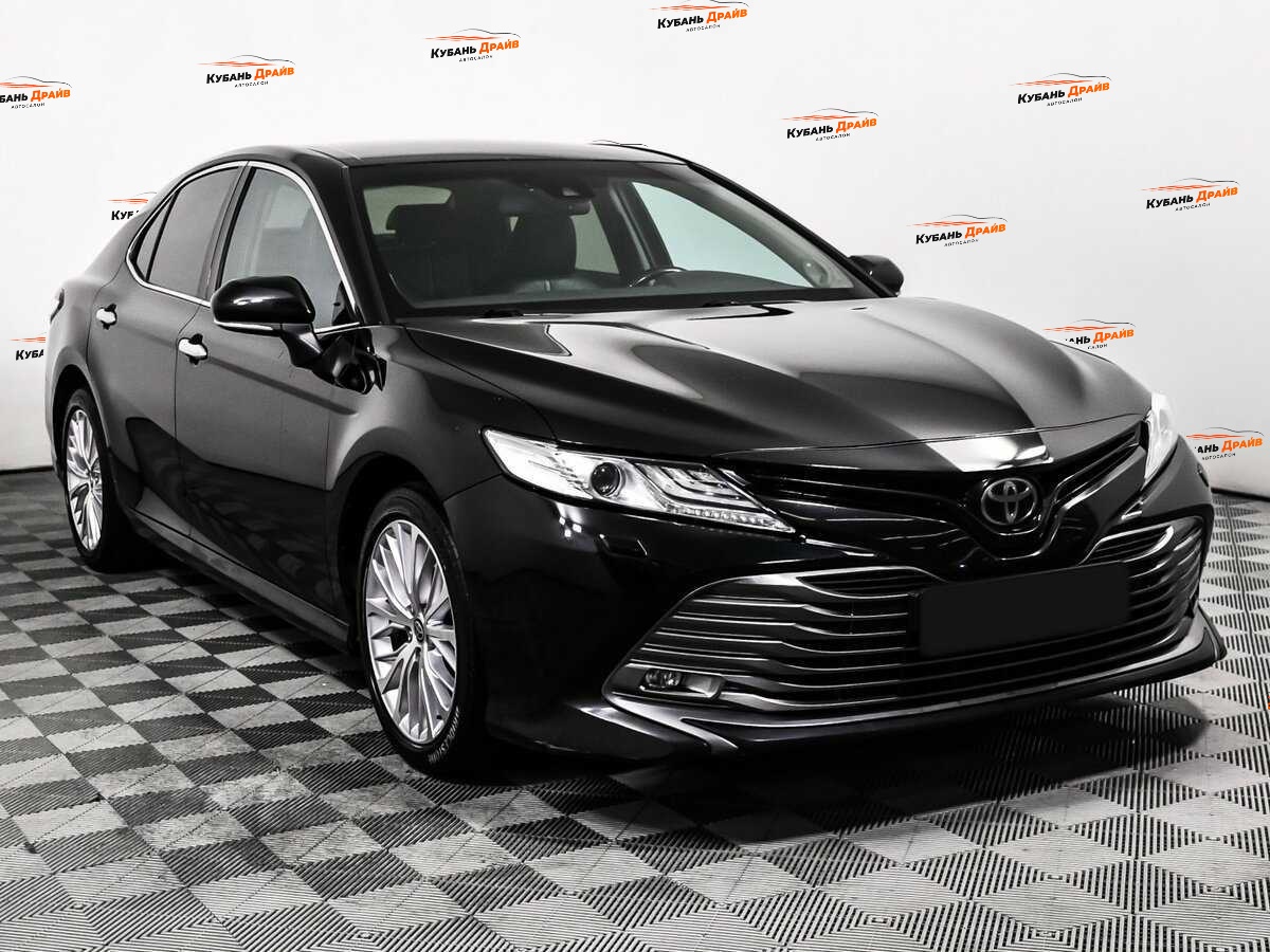 Toyota Camry 2019 года с пробегом. Фото: #2