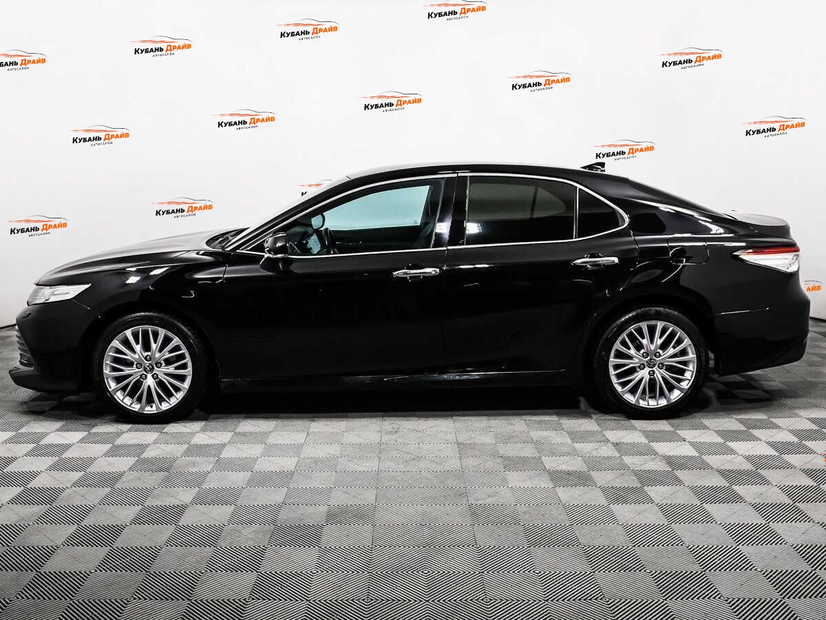 Toyota Camry 2019 года с пробегом. Фото: #7