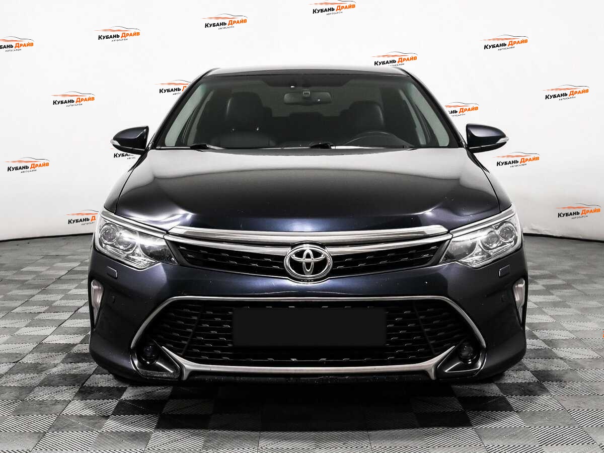 Toyota Camry 2017 года с пробегом. Фото: #1